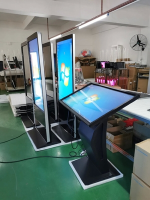 55 дюймовый киоск цифровой сигнализации Android с яркостью 400CD / M2