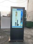 Пол стоя на открытом воздухе Синьяге цифров экрана рекламы ЛКД показывает 55 дюймов