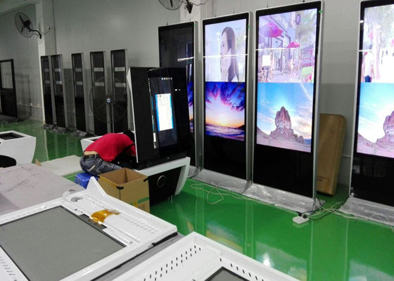 Os 43inch WiFi андроида 7,1 стойки пола Signage LCD цифров рекламируя FCC